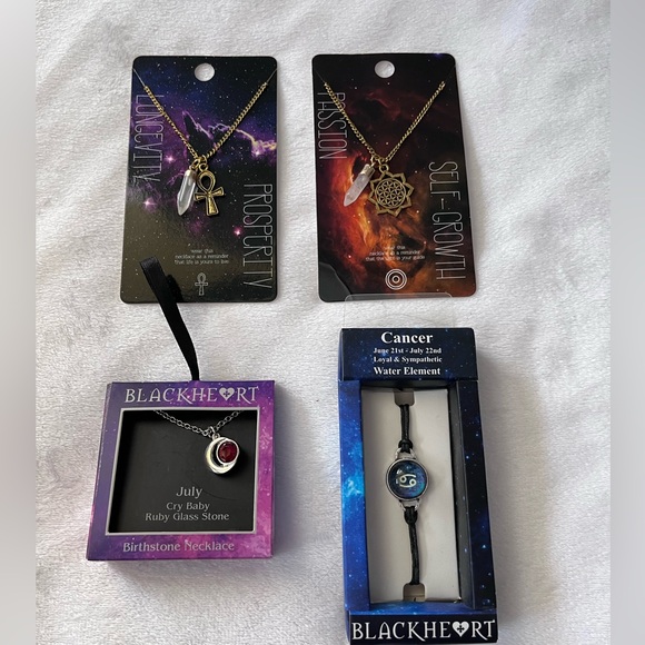 Hot Topic Jewelry - Hot Topic Jewelry July 4 pc Bundle
